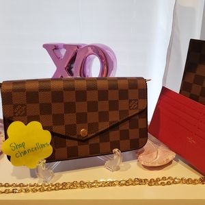 Louis Vuitton Felicie Pochette(SOLD OUT ONLINE)